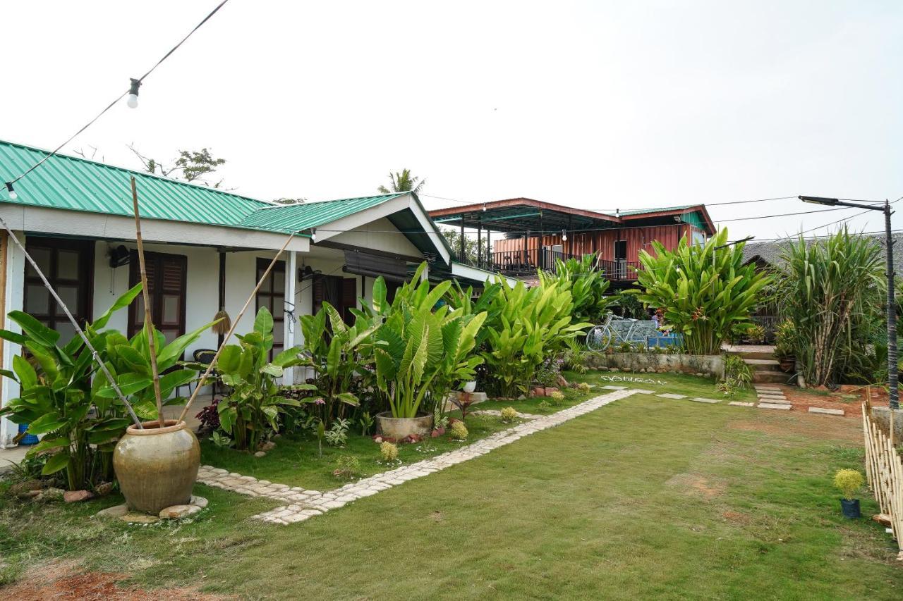 Dangau Sala D'Kontena Alor Setar Luaran gambar