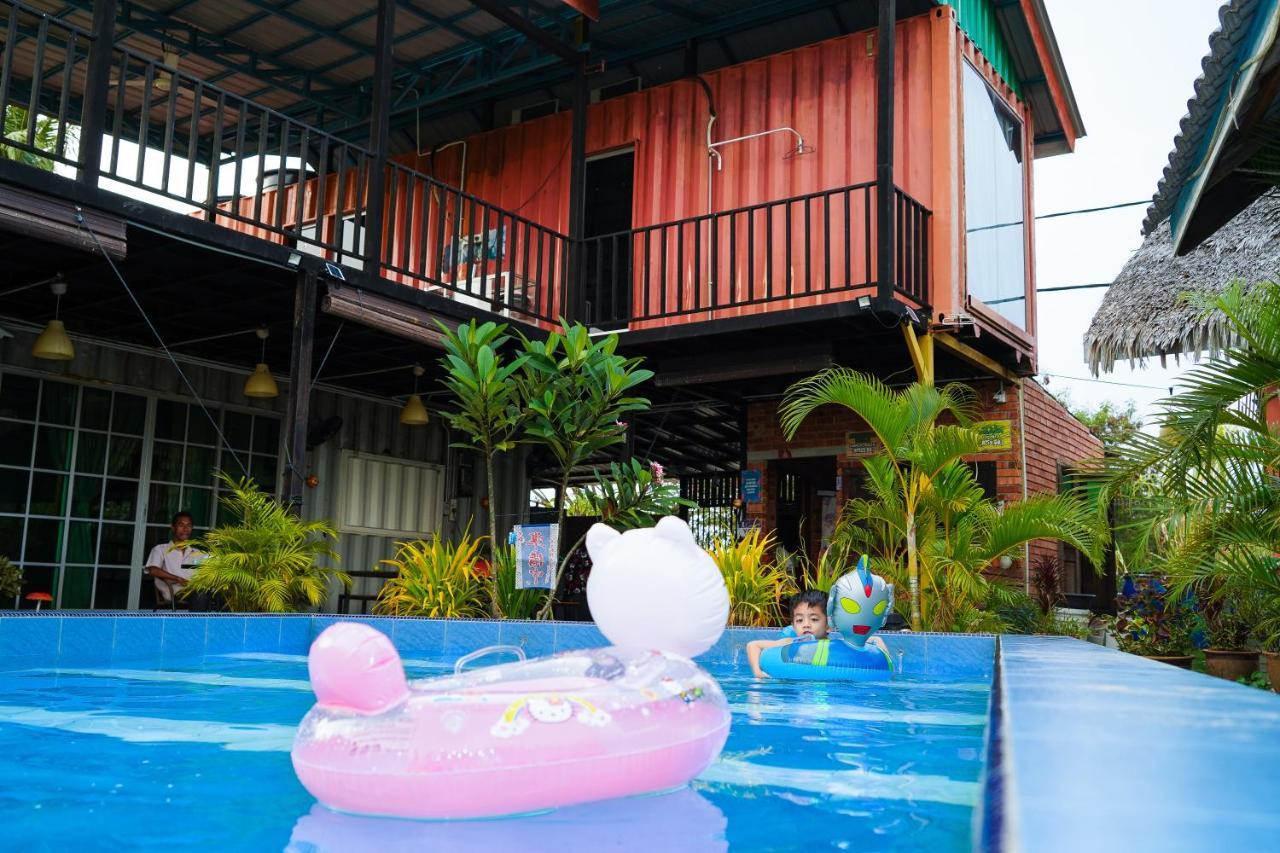 Dangau Sala D'Kontena Alor Setar Luaran gambar